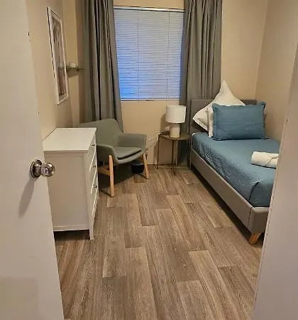 Spacious 5-Bed House Opposite Iga & Golf Course Kalgoorlie Exterior photo
